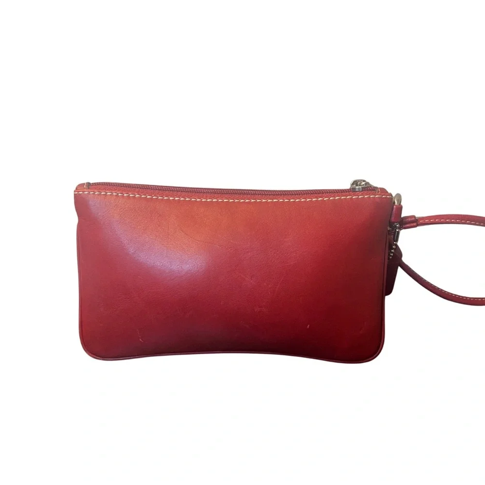 Coach SoHo Red Leather Wristlet/Clutch - Picture 4 of 13